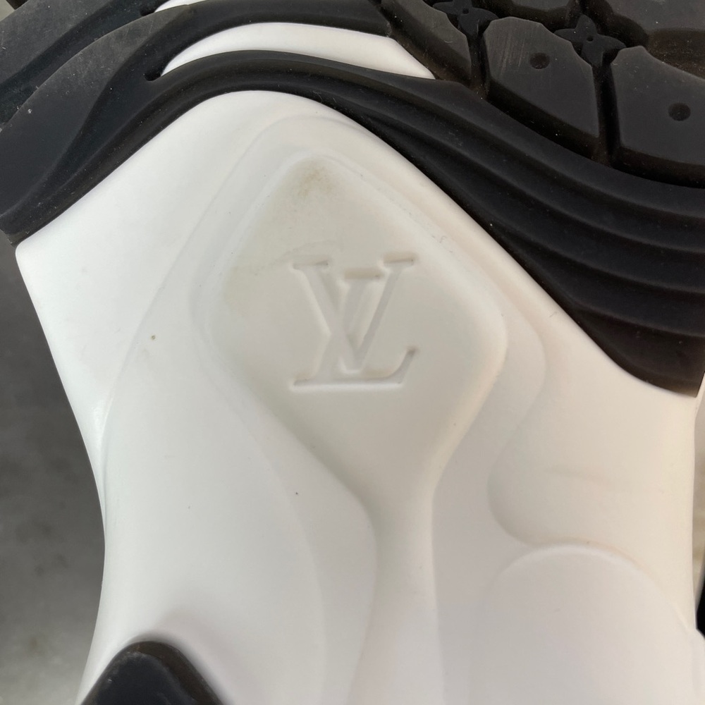 Louis Vuitton Black, White & Brown Women's Runner Sneakers - Picture 11 of 15